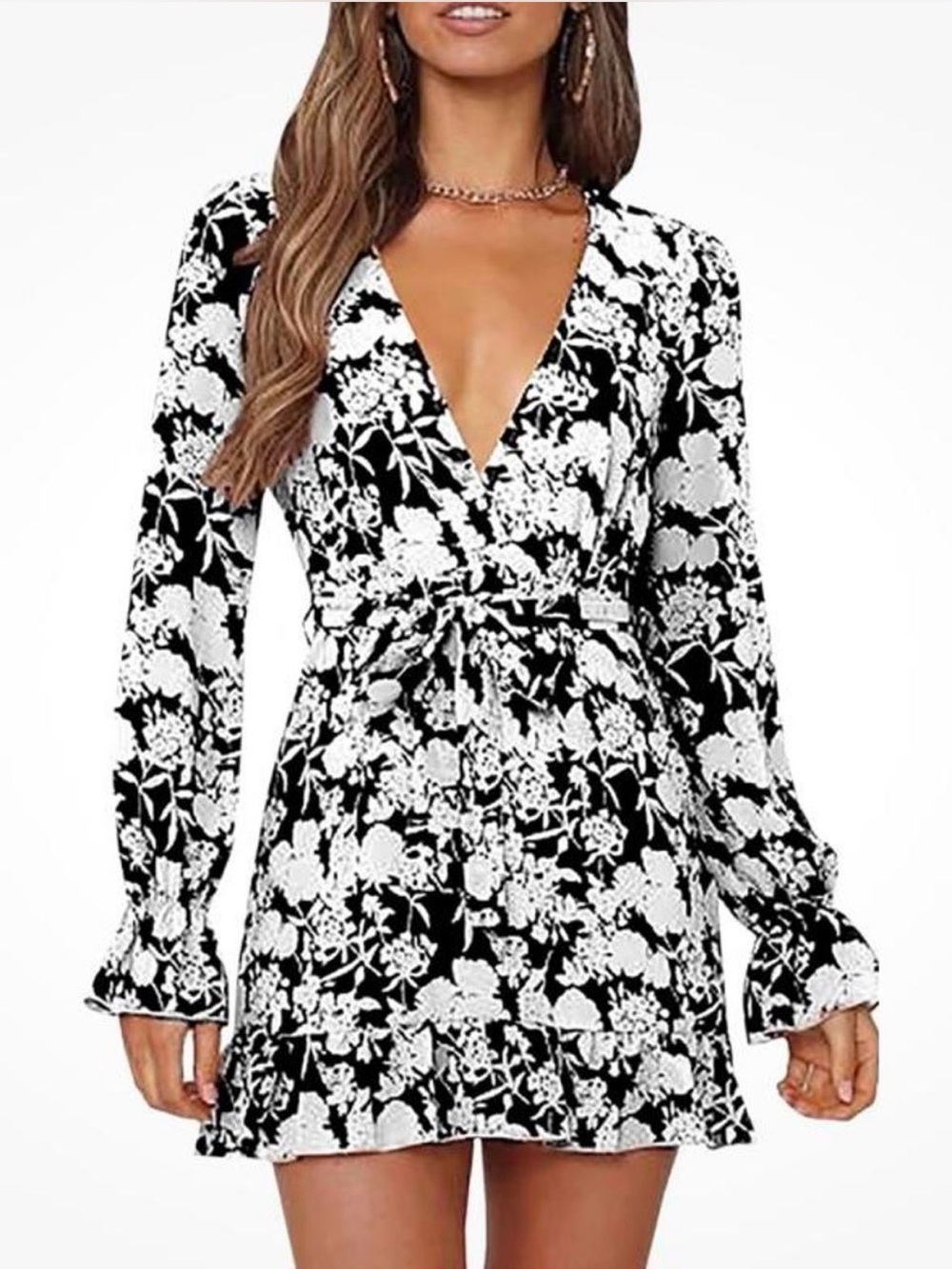 NWOT AIMCOO Black White Floral Long Sleeve Crossover V Ruffle Hem Mini Dress XXL